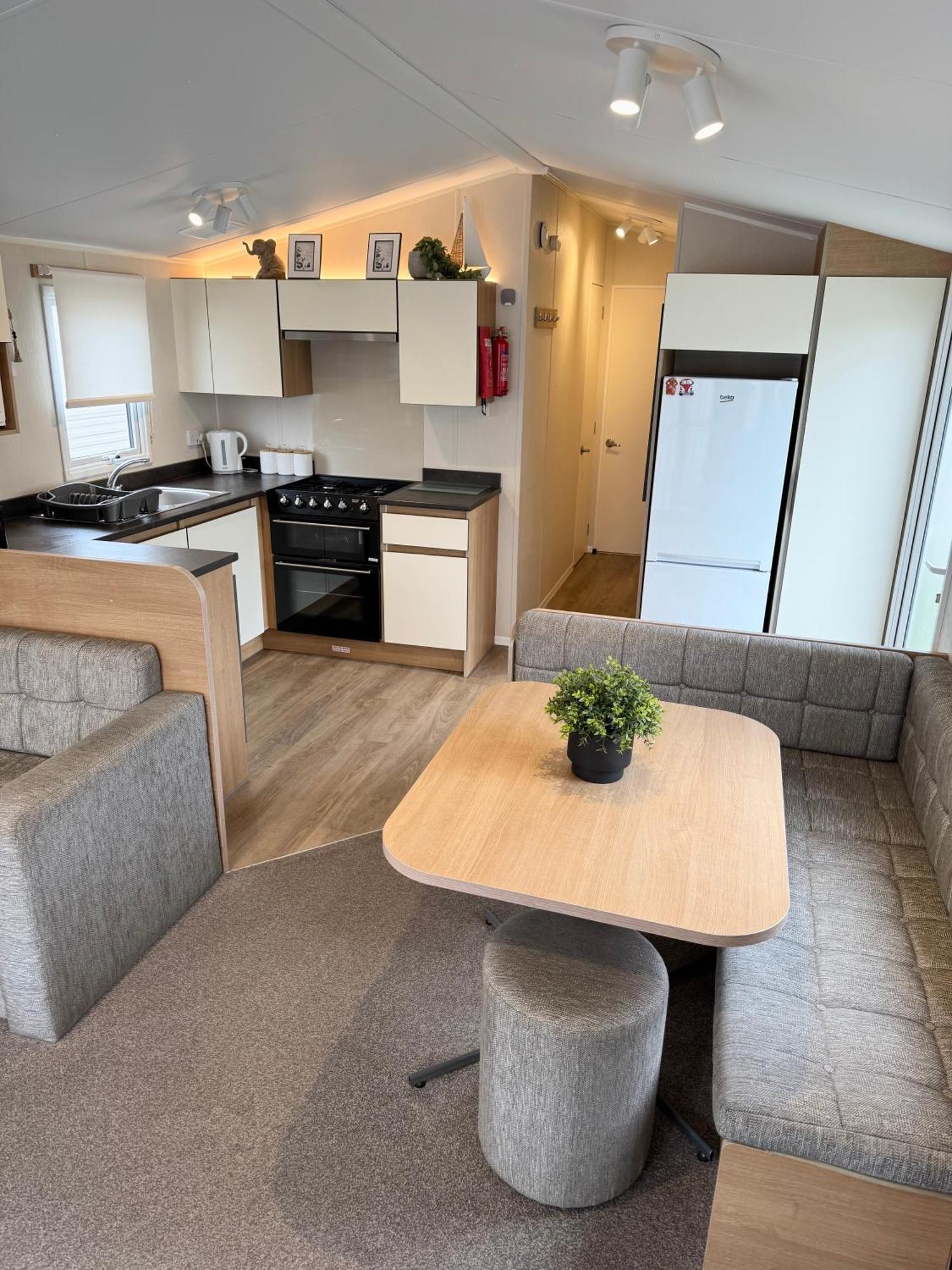 Oaken Caravan - Golden Sands Away Resorts Kinmel Bay Exterior photo